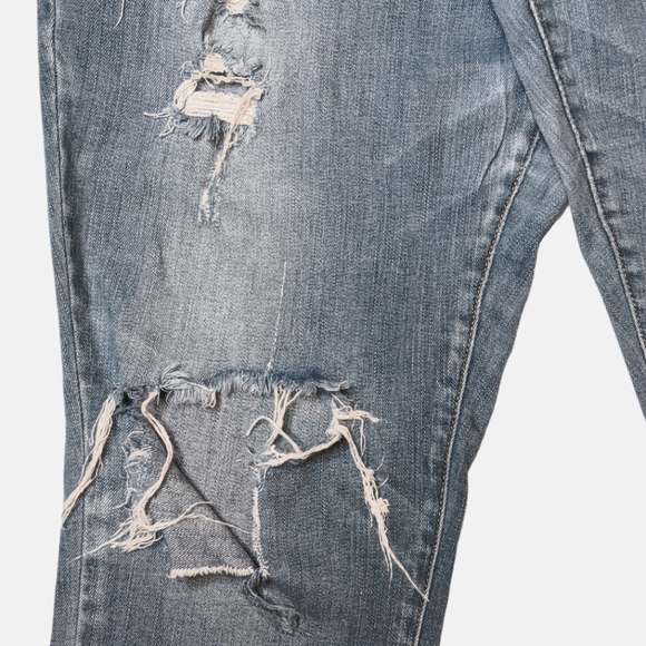 ❌SOLD❌ AEO Stretch Distressed Ripped Jegging - Picture 4 of 11